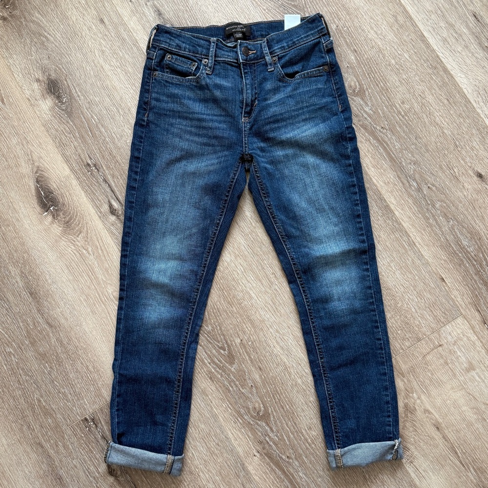 Banana Republic Dark Blue Girlfriend Jeans 24P